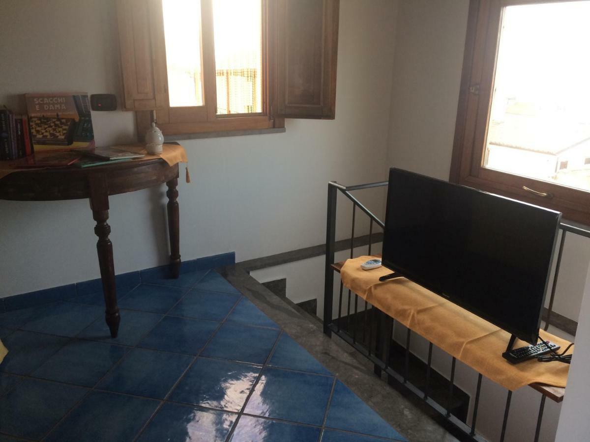 צ'פאלו Royal Mandralisca Apartment מראה חיצוני תמונה