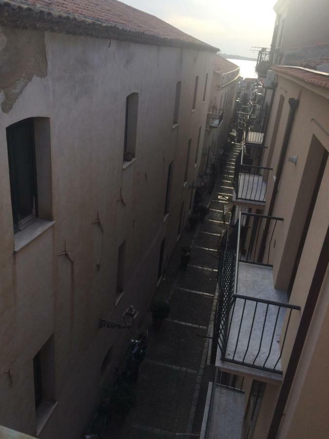 צ'פאלו Royal Mandralisca Apartment מראה חיצוני תמונה